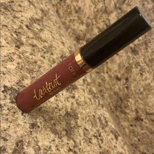 Tarte lip paint- Fomo (mauve)